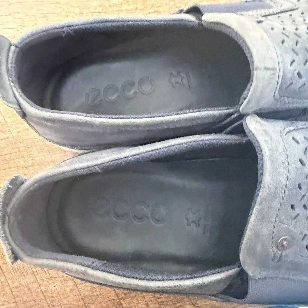 blue leather ECCO Collin Perforated Slip-On shoes men’s size 10
